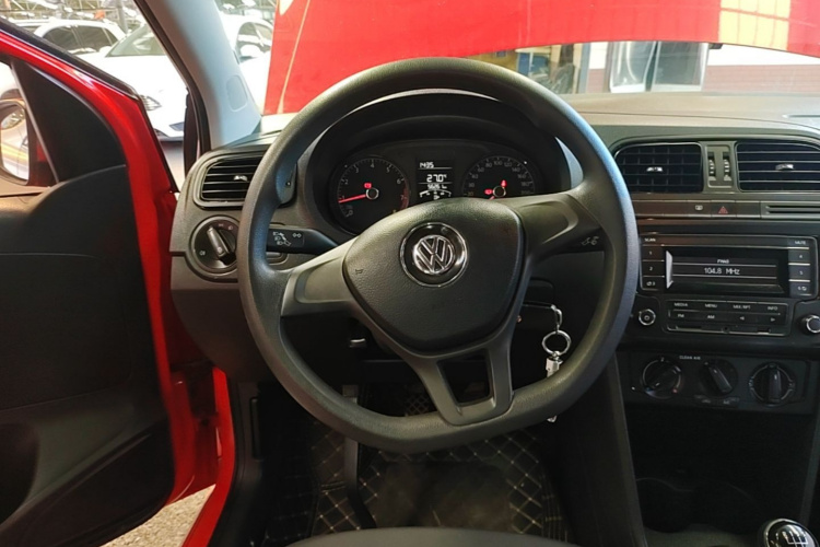 Volkswagen Polo 2017 #15 Volkswagen Polo 2017 car image #15