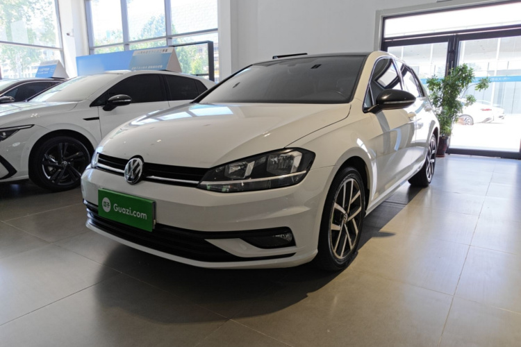 Volkswagen Golf 2020 #2 Volkswagen Golf 2020 car image #2