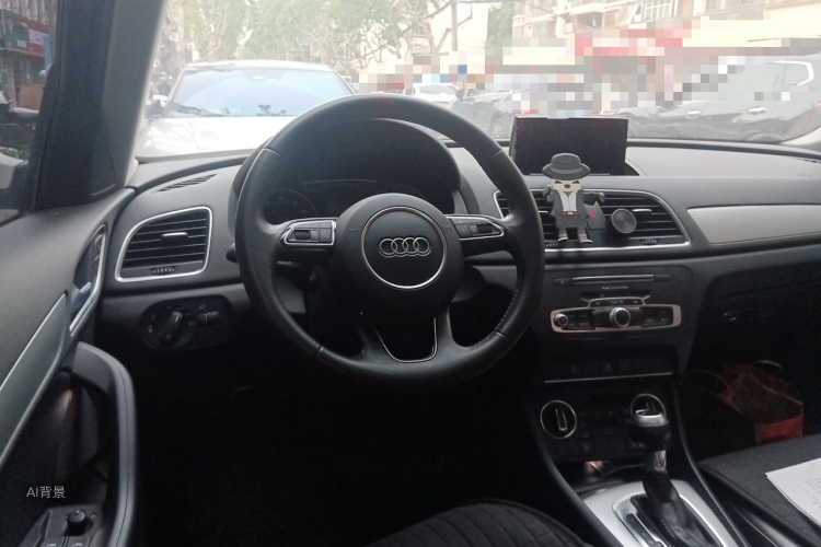Audi Q3 2018 immagine di auto #12