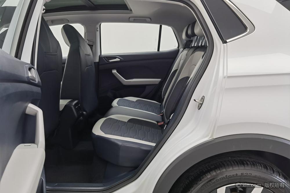 Volkswagen Tharu 2025 car image #19