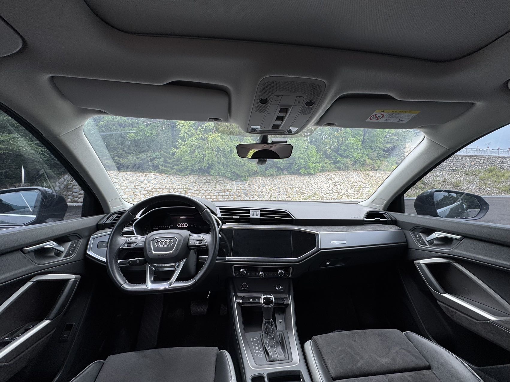 Audi Q3 2022 car image #15