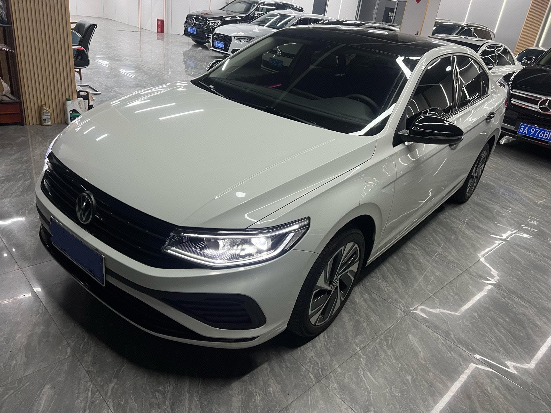 2025 2025 car image