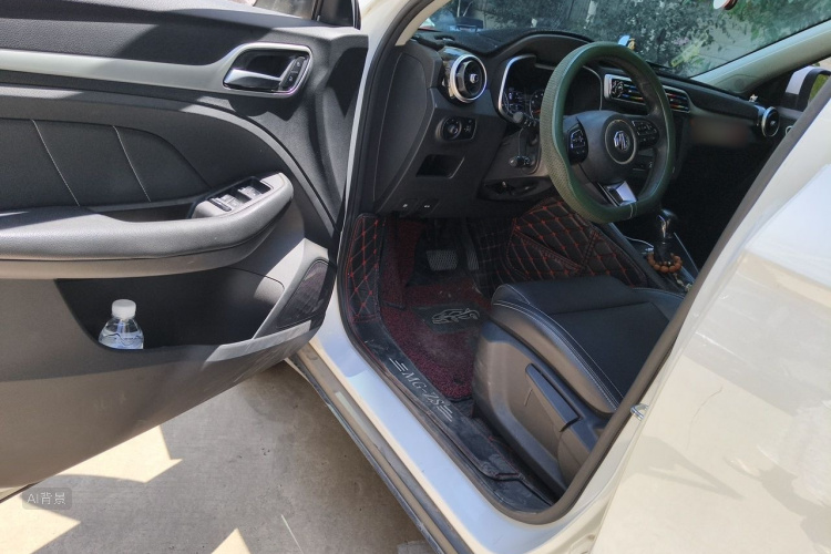 MG ZS 2017 #18 MG ZS 2017 car image #18