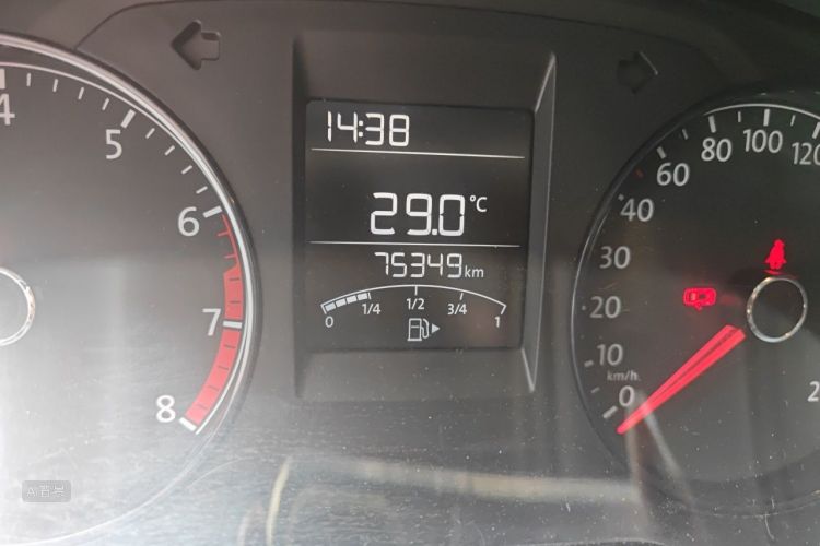 Volkswagen Polo 2018 car image #14