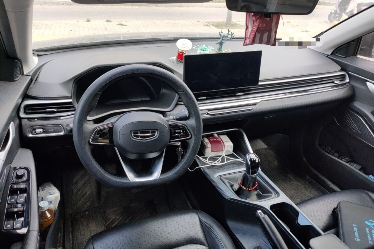 GEELY Emgrand 2024 صورة سيارة #7