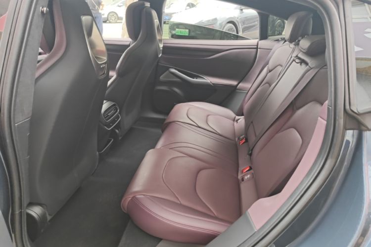 MI SU7 2024 car image #17