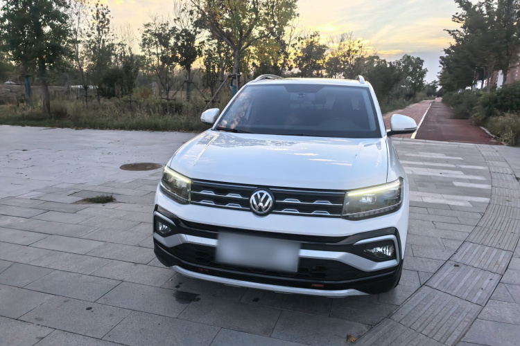Volkswagen T-Cross 2020 car image #6