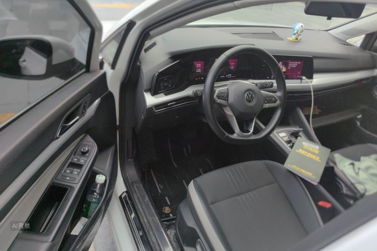 Volkswagen Golf 2021 car image #18