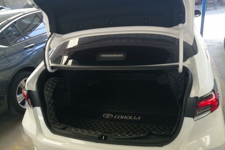 Toyota Corolla 2021 immagine di auto #19