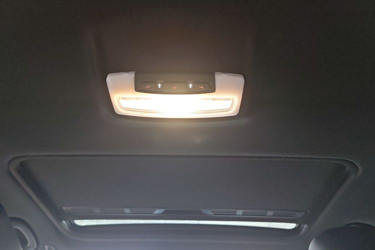 BMW 3 Series 2018 #18 BMW 3 Series 2018 imagen de coche #18