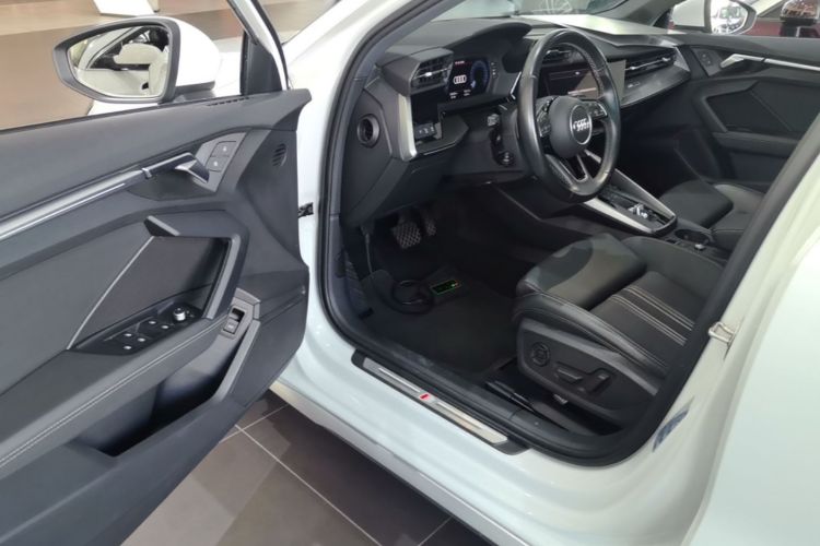 Audi A3 2024 صورة سيارة #16