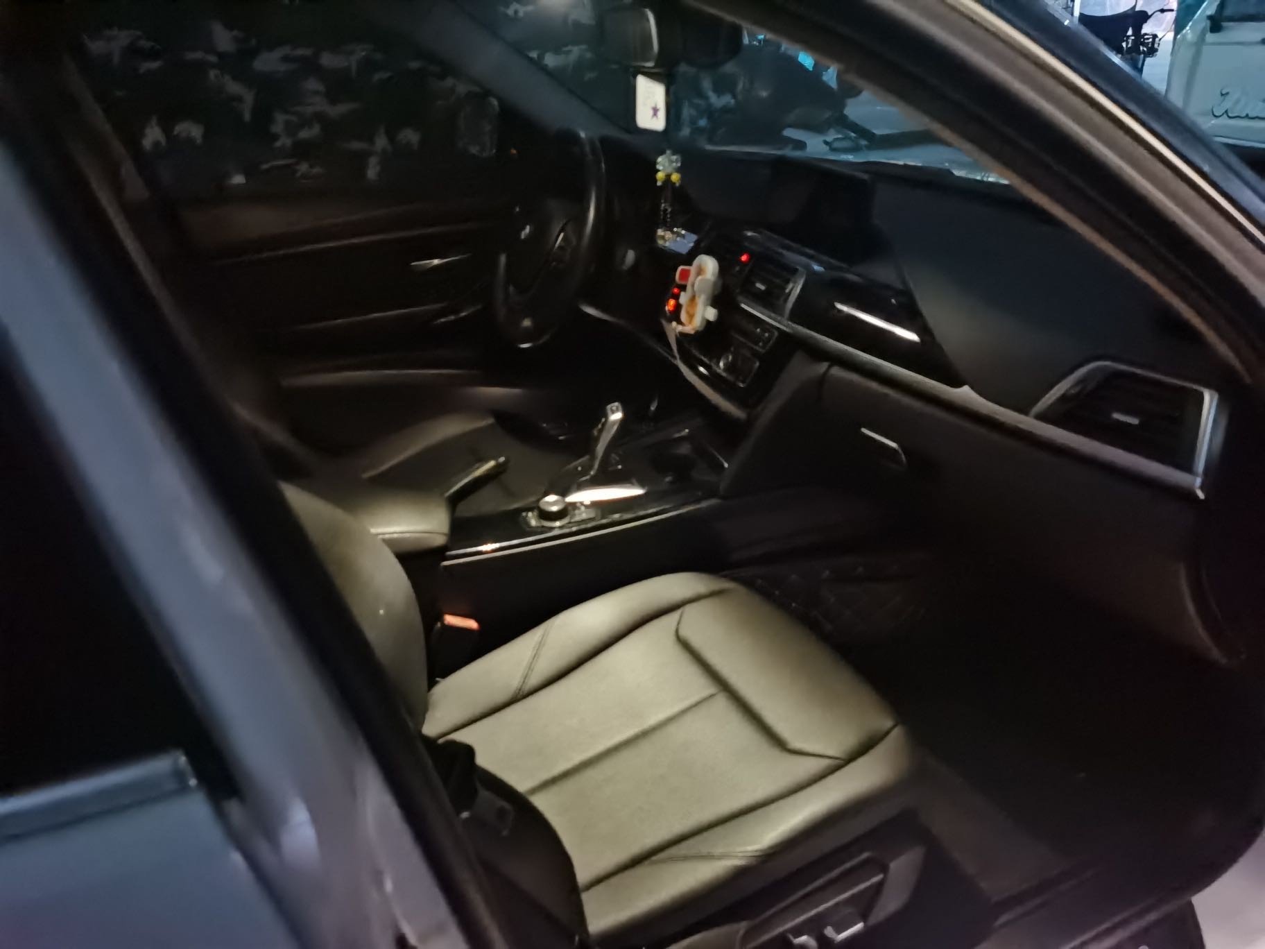 BMW 3 Series 2017 #4 BMW 3 Series 2017 car image #4