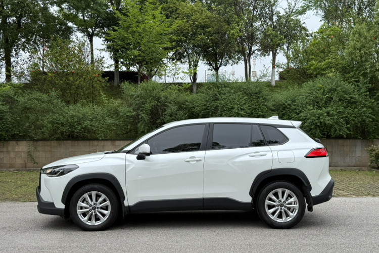 Toyota Corolla Cross 2023 car image #5