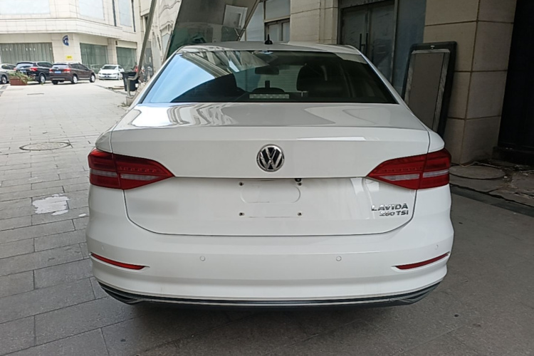 Volkswagen Lavida 2019 #6 Volkswagen Lavida 2019 car image #6