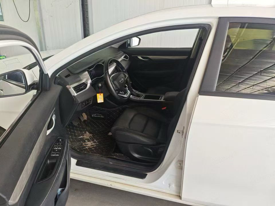GEELY Emgrand 2020 #6 GEELY Emgrand 2020 car image #6