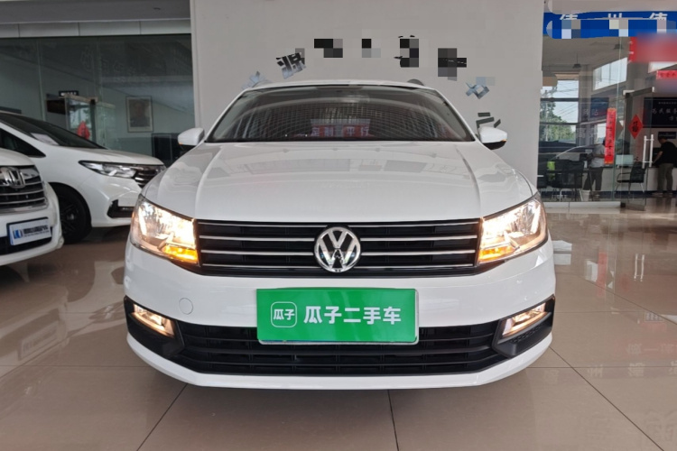 Volkswagen Santana 2017 car image #3
