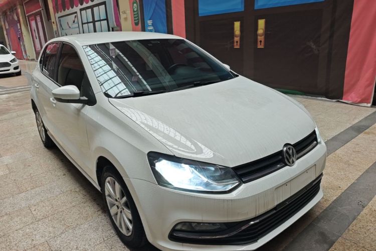Volkswagen Polo 2015 #4 Volkswagen Polo 2015 car image #4