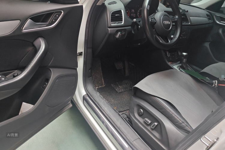 Audi Q3 2018 #18 Audi Q3 2018 car image #18