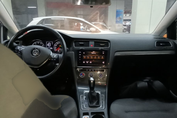 Volkswagen Golf 2020 #11 Volkswagen Golf 2020 car image #11