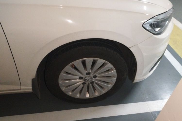 Volkswagen Lavida 2020 car image #6