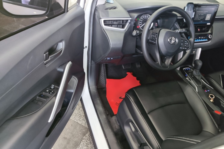 Toyota Corolla Cross 2023 #12 Toyota Corolla Cross 2023 car image #12