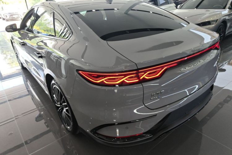 BYD Han 2025 #5 BYD Han 2025 car image #5