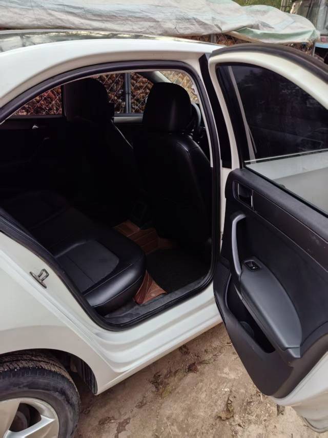 Volkswagen Santana 2014 #4 Volkswagen Santana 2014 car image #4