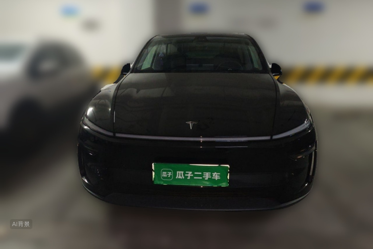 Tesla Model Y 2025 car image #3