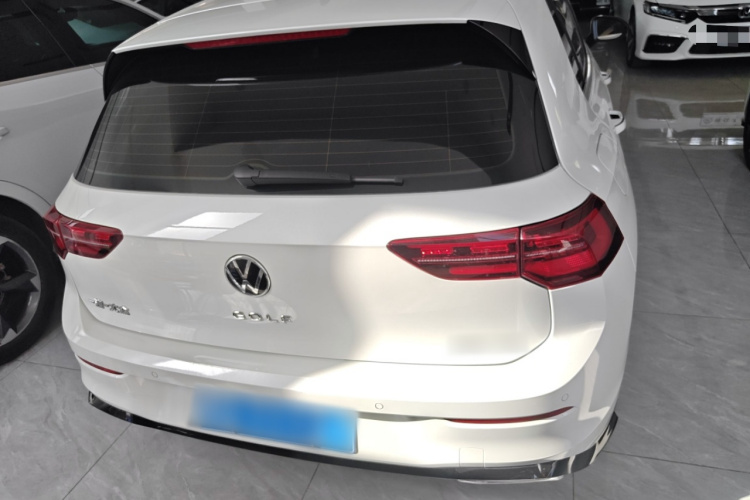 Volkswagen Golf 2023 صورة سيارة #6