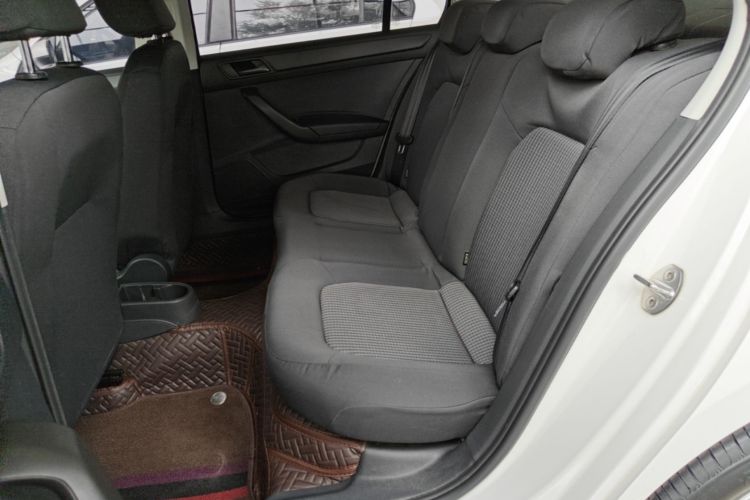 Volkswagen Santana 2019 #17 Volkswagen Santana 2019 car image #17
