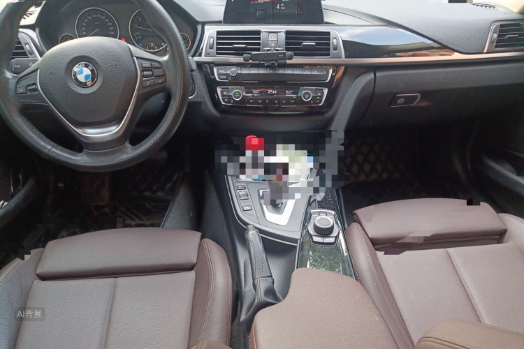 BMW 3 Series 2018 car image #11