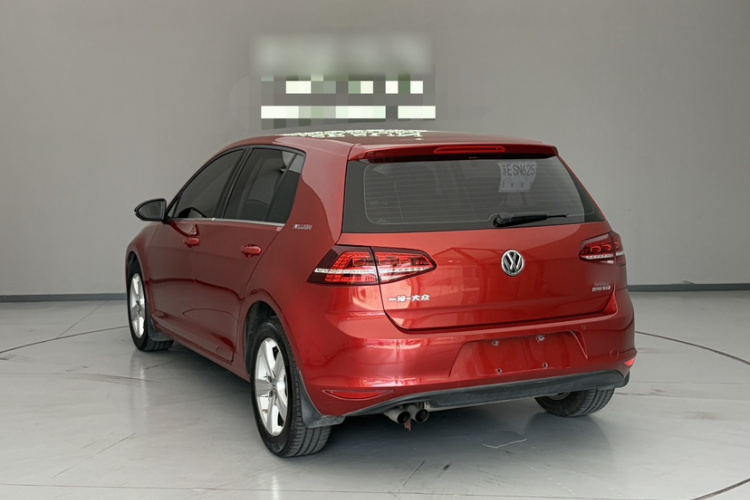 Volkswagen Golf 2017 car image #5