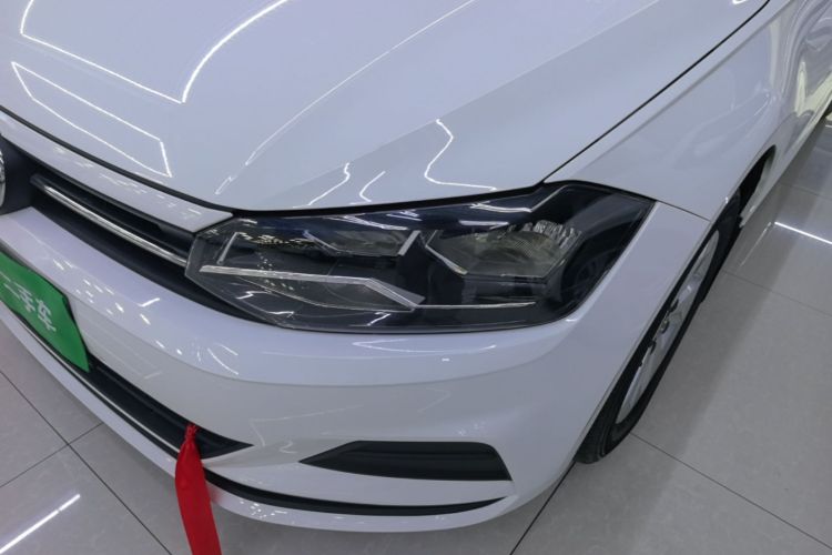 Volkswagen Polo 2021 car image #23