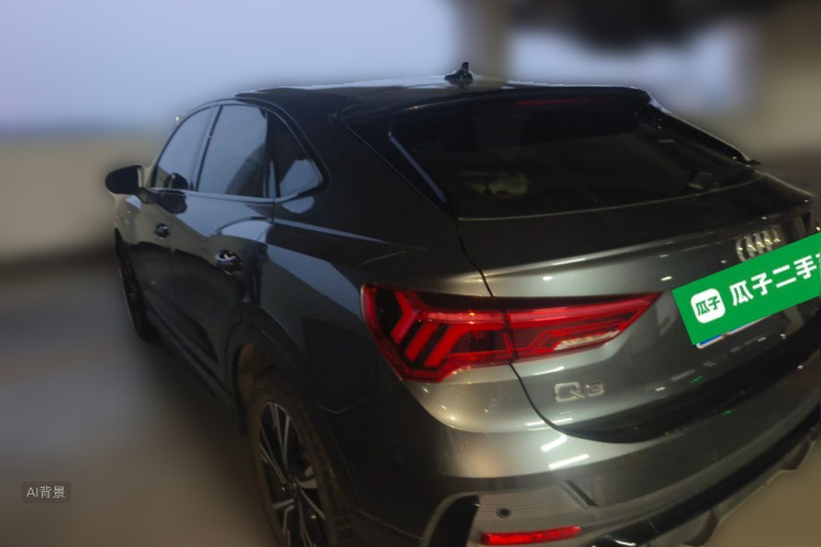 Audi Q3 2022 car image #5