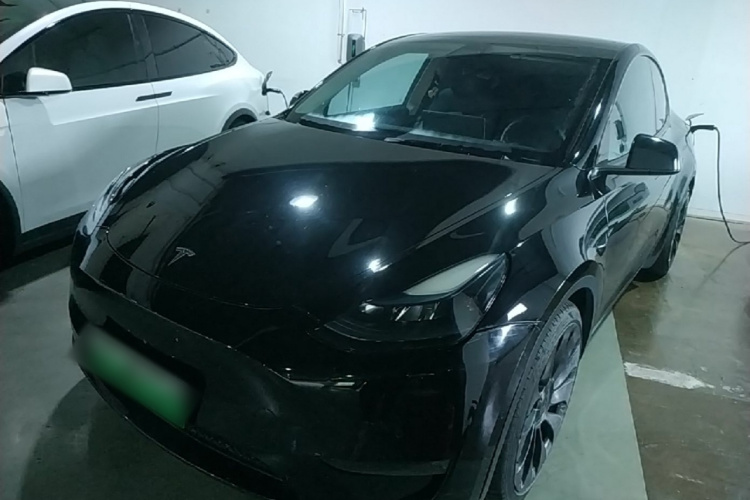 Tesla Model Y 2022 #2 Tesla Model Y 2022 car image #2