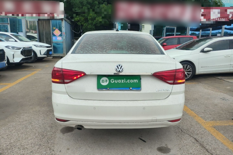 Volkswagen Lavida 2019 car image #4