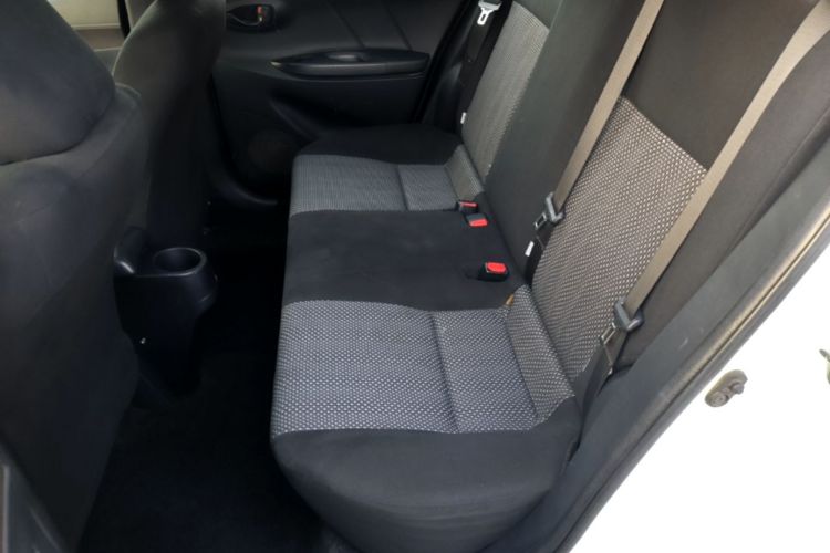 Toyota Vios 2016 #17 Toyota Vios 2016 car image #17