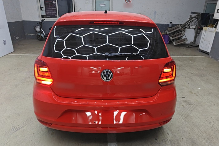 Volkswagen Polo 2018 car image #6