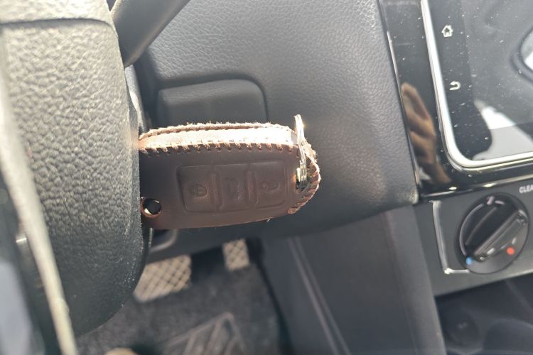 Volkswagen Polo 2018 صورة سيارة #14