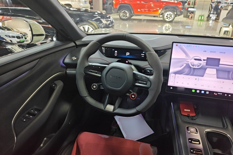 MI SU7 2025 immagine di auto #11