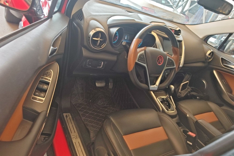 BYD Yuan 2016 #12 BYD Yuan 2016 car image #12
