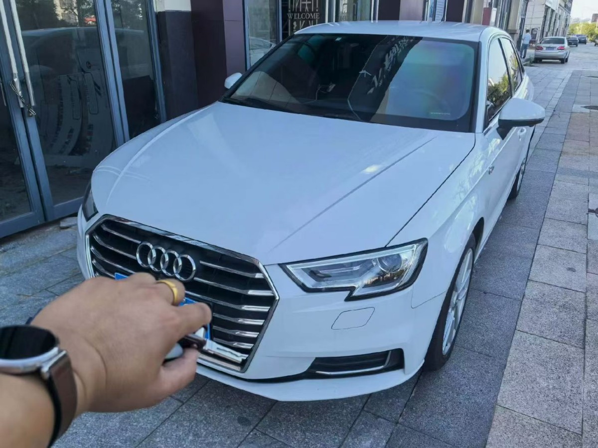 Audi A3 2020 car image #2