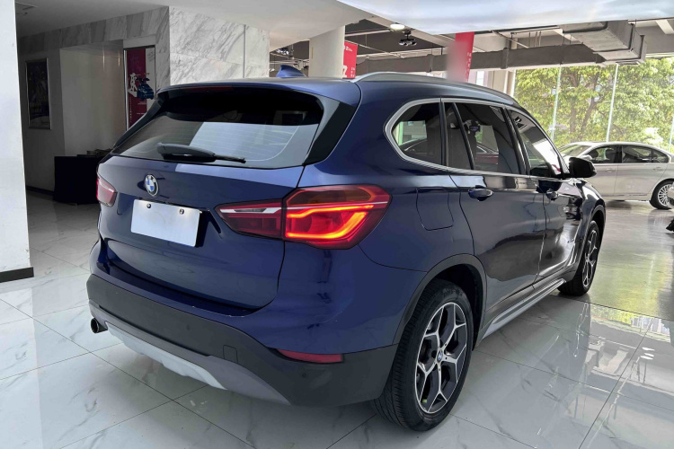 BMW X1 2018 #8 BMW X1 2018 car image #8