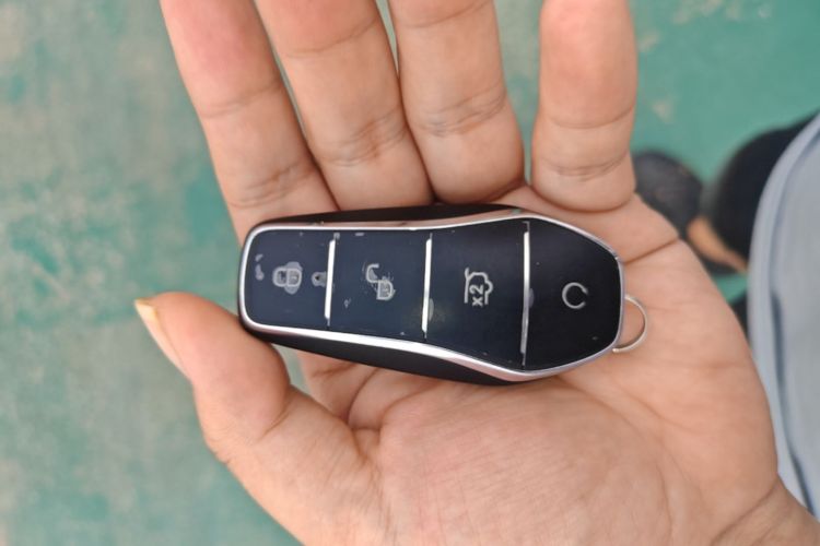 BYD Han 2025 car image #9