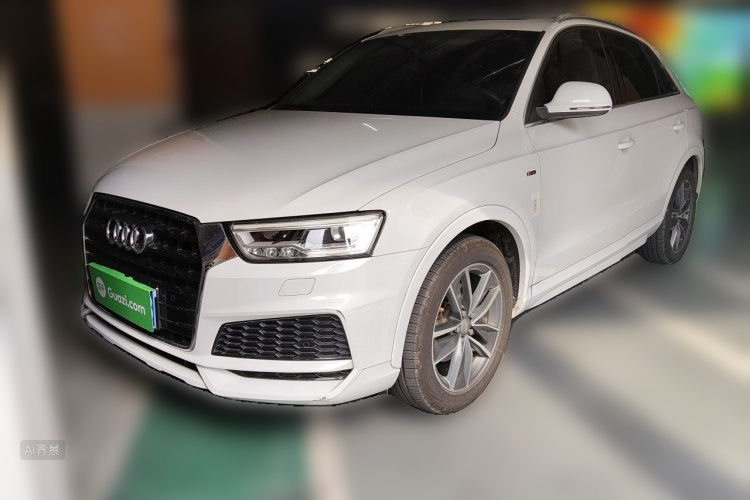 Audi Q3 2019 car image #2