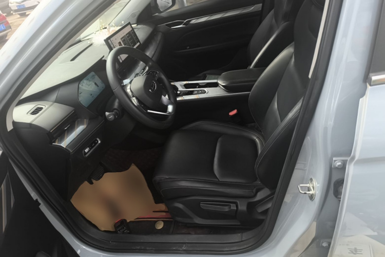 GEELY Emgrand L HiP 2022 car image #15