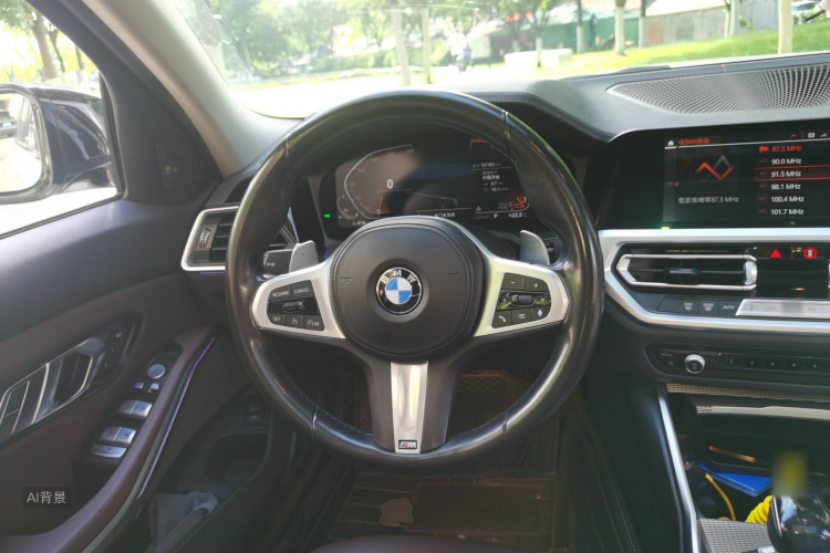 BMW 3 Series 2021 car image #12