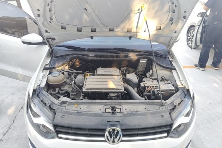 Volkswagen Polo 2019 car image #20