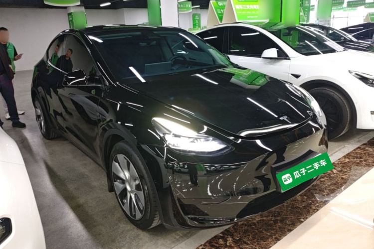 Tesla Model Y 2022 car image #4
