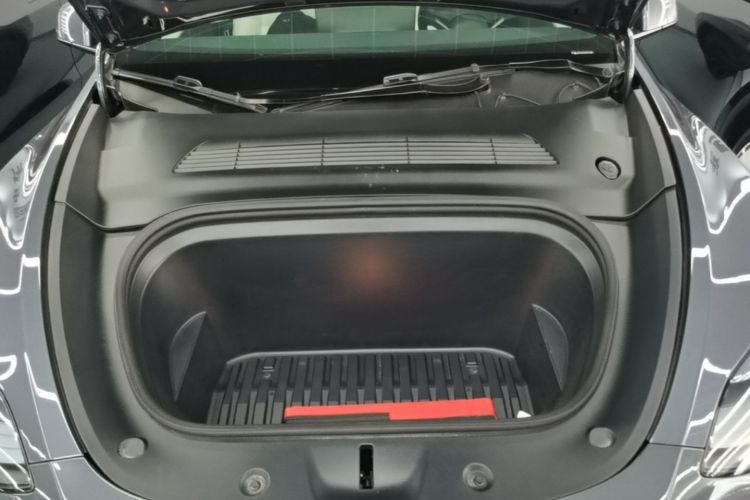 Tesla Model Y 2023 immagine di auto #20